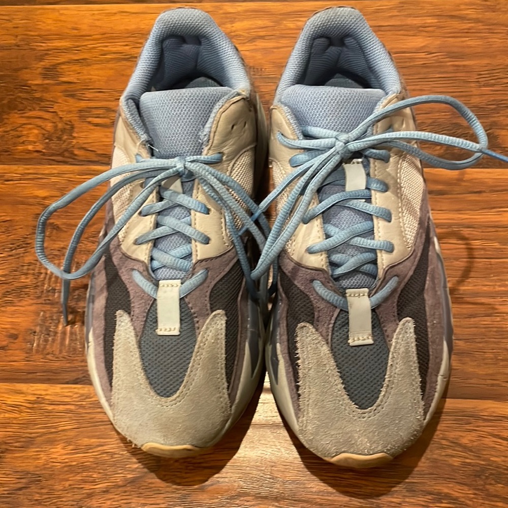 Yeezy Boost 700 Carbon Blue